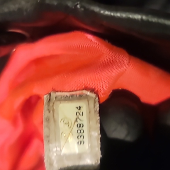 CHANEL Chic Black and White Quilted Tote Bag - Picture 6 of 10